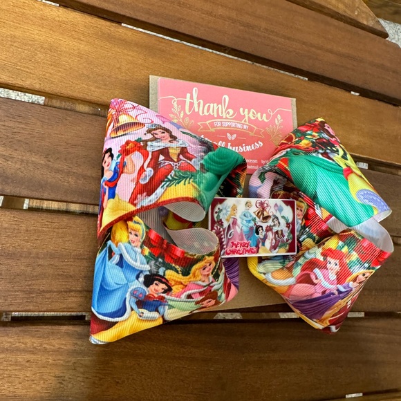 NWOT Handmade Christmas Hair Bows 3pcs / Princess/ L.O.L Surprise - Picture 4 of 11